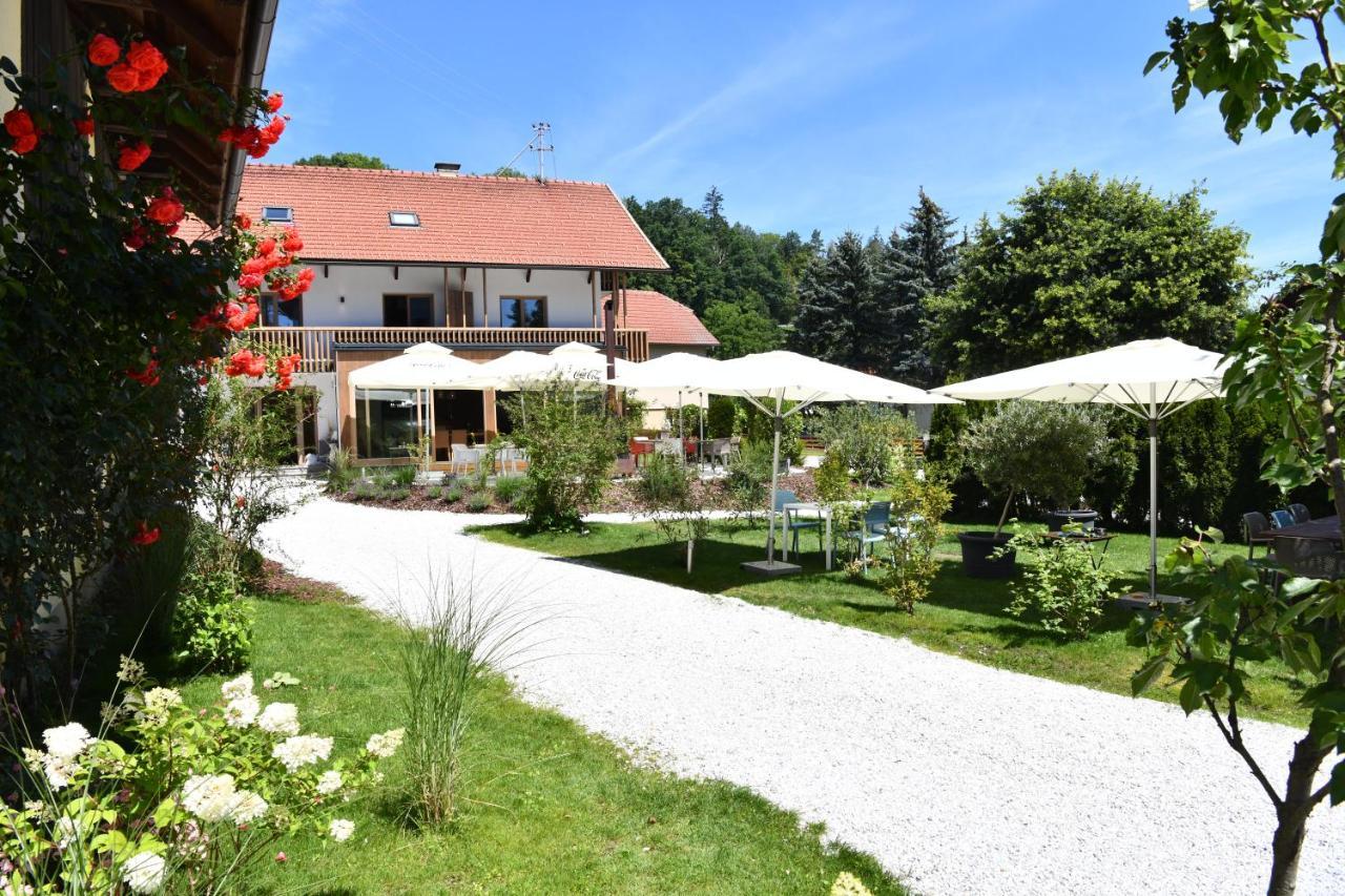 Landhotel Und Restaurant "Das Hobisch" Klagenfurt am Woerthersee Dış mekan fotoğraf